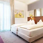 Hotel Roemerstube 3*