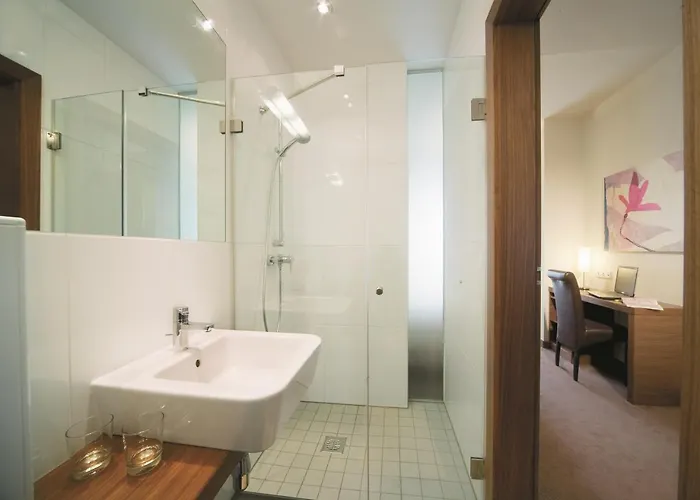 Roemerstube Готель 3*